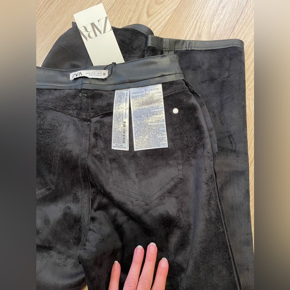 Brand New ‼️ Zara faux leather pants - Picture 2 of 4